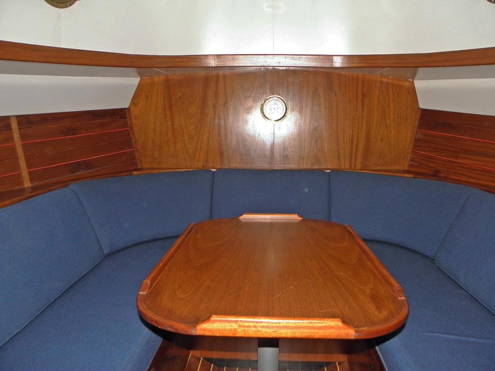 Cabin en avant, H&eacute;bergements